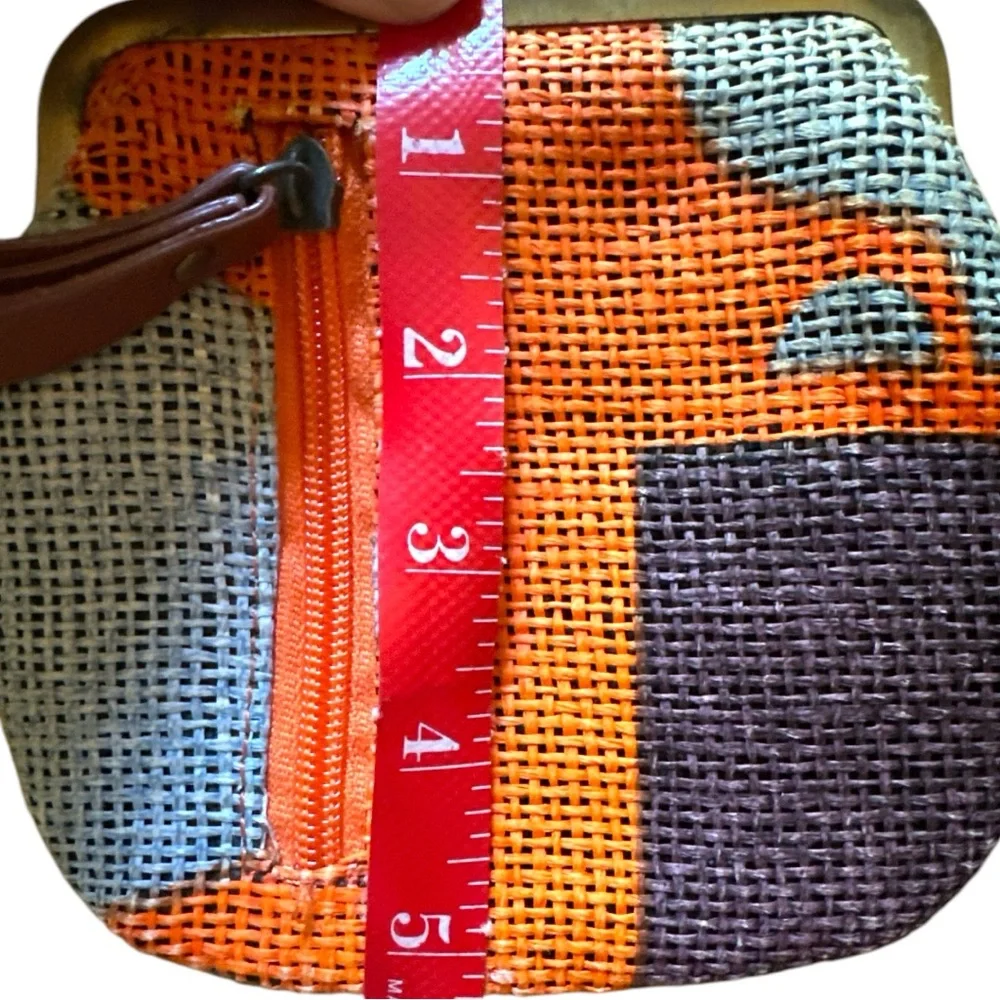 Engage Green NY Recycled Woven Paper Kisslock Framed‎ Wristlet Bag Retired Color